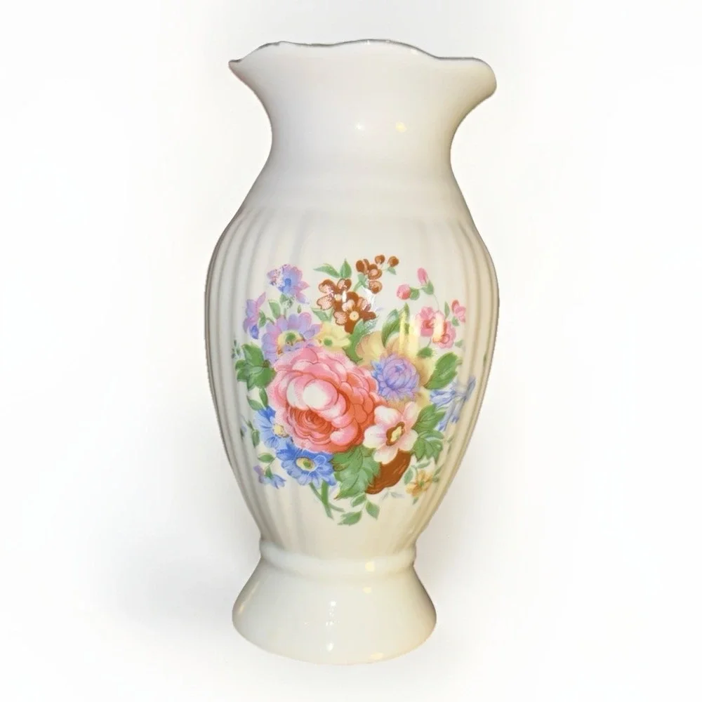 Royal Imports White Ribbed Ceramic Floral Vase Scalloped Silver Trim Bud Vase